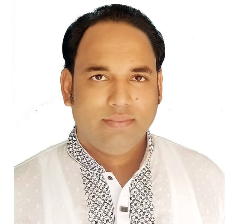 ফেসবুকে আ. লীগ নেতাকর্মীদের বাড়িঘর বুলডোজারে ভাঙ্গার হুমকি দিলেন কৃষকদল নেতা